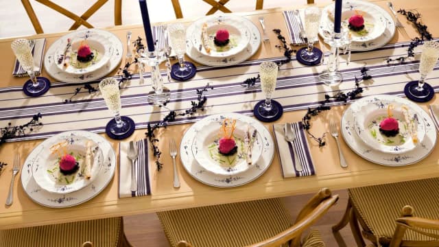 Jak pięknie nakryć stół serwetkami – proste i eleganckie sposoby na każdą okazję Jak pięknie nakryć stół serwetkami – proste i eleganckie sposoby na każdą okazję